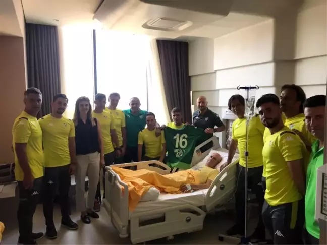 Bursaspor'un efsâne ismi Medicana Bursa Hastanesi'nde ameliyat oldu