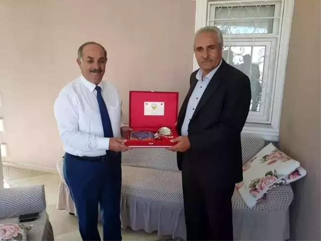 İşadamında Eleşkirt Belediyesi'ne 50 bin TL bağış