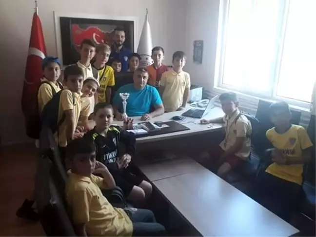 Futbol Okulu'ndan profesyonelliğe ilk adım