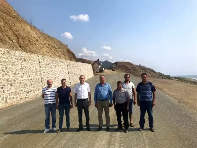 Arsuz Kaymakamı Sarı yol çalışmasını inceledi