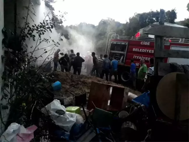 Kastamonu'da üç katlı binada yangın çıktı