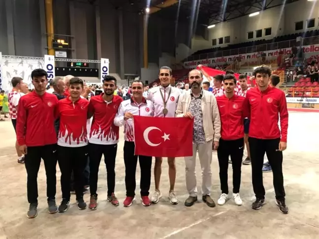 Toroslar Belediyesi Bocce Takımı sporcusu Yakın'dan dünya üçüncülüğü