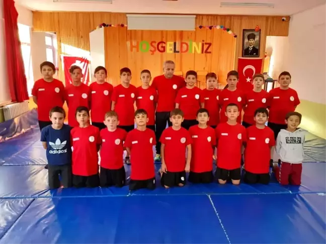 Isparta'da, güreşte geleceğe yatırım