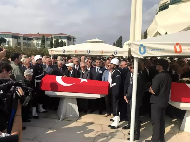 Eski bakanlar Ali Topuz ve Orhan Birgit son yolculuklarına uğurlandı