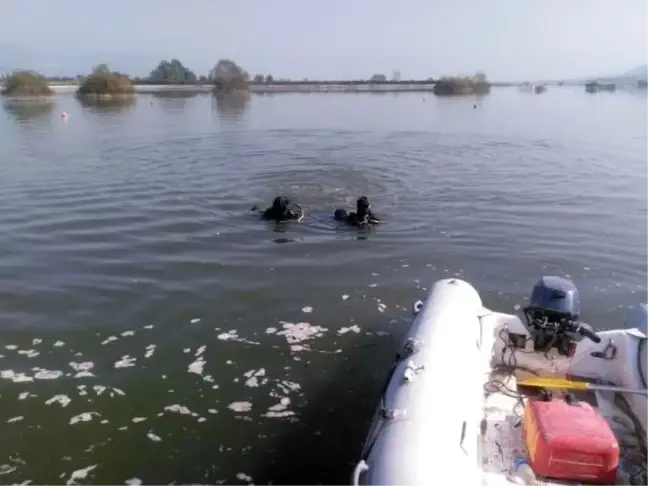 Sakarya Nehri'nde bot alabora oldu, 2 kişi öldü