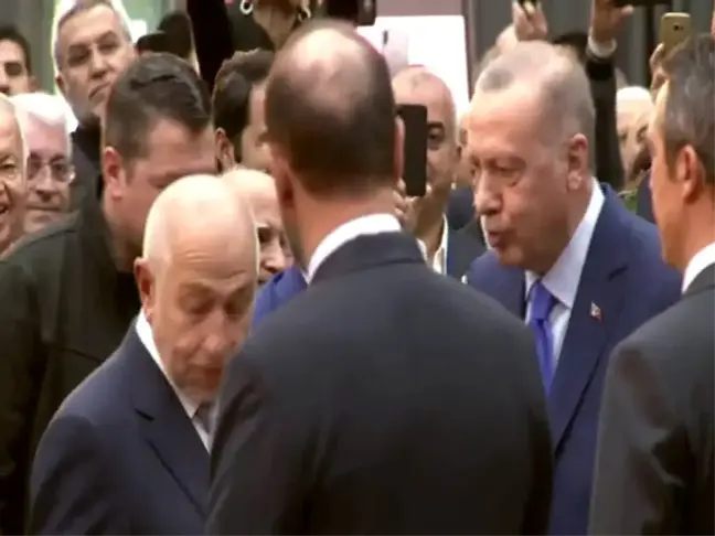 Cumhurbaşkanı Erdoğan, Fenerbahçe Divan Kurulu'na geldi