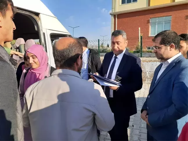 Aydıner, öğrenci servis araçlarını denetledi