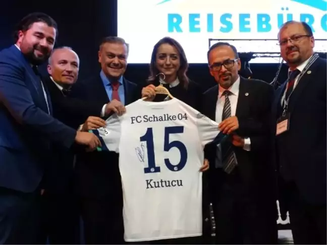 Ahmed Kutucu'nun forması açık artırmada satışa sunuldu