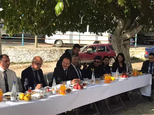 Yenipazar protokolü Paşaköy'ü dinledi