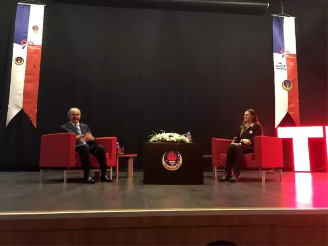 Büyükerşen öğrencilerle buluştu