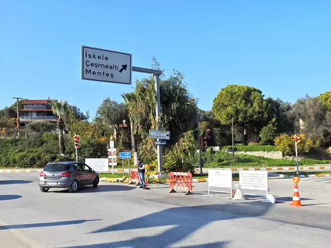 Urla Mithatpaşa Caddesi trafiğe kapatıldı