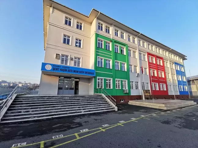 Şehit polis memuru Haşim Usta'nın adı Ataşehir'de bir okula verildi