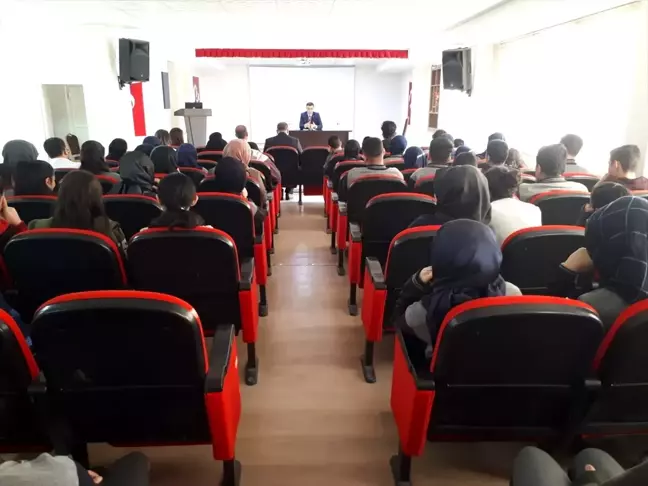 Malatya'da lise öğrencilerine kaymakamlık mesleği anlatıldı