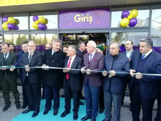 Migall Hypergross, Kayseri'de hizmet vermeye başladı