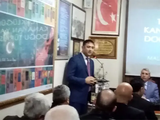 Müdür Şahin, Doğu Türkistan'ı anlattı