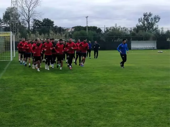 Yeşilyurt Belediyespor'da Gülerce takımının başında ilk çalışmaya çıktı