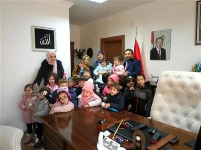 Kur'an kursu öğrencilerinden kurum amirlerine ziyaret