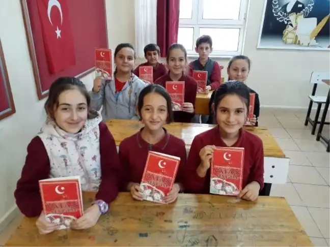 Tekirdağ'da minik öğrenciler 'Vatan Sevgisi' adıyla kitap yazdı