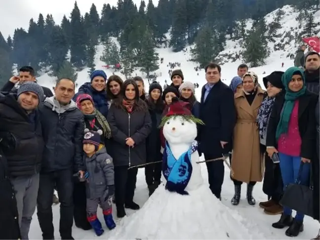 Adana'da Kardan Adam Şenliği