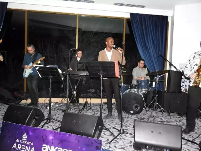 Jazz dinletisinin geliri depremzedelere gönderilecek