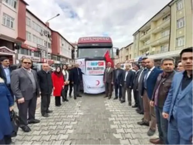 Eskil'den İdlib'e 2 tır gıda yardımı yola çıktı