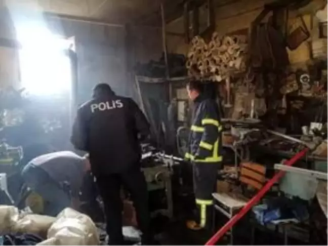 Safranbolu'da çıkan yangında asırlık dükkan hasar gördü