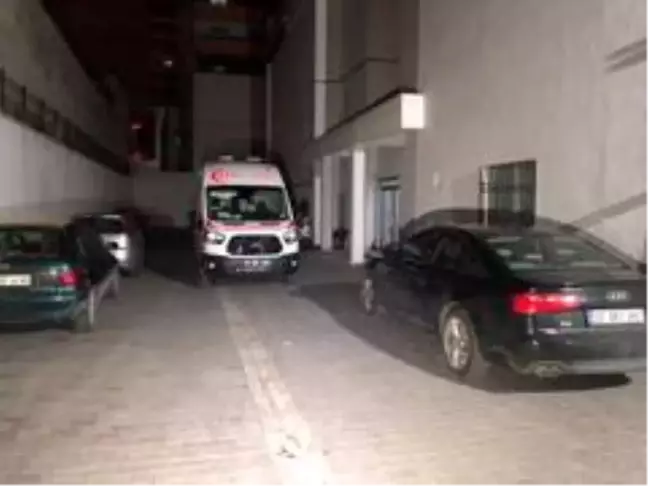 Ankara'da annesini kurtarmak isteyen genç babasını vurdu