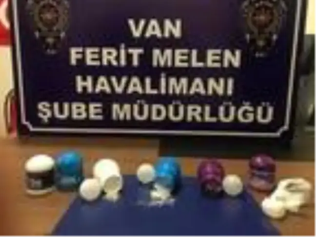 Van Ferit Melen Havalimanı'nda 109 gram metamfetaminle yakalandı