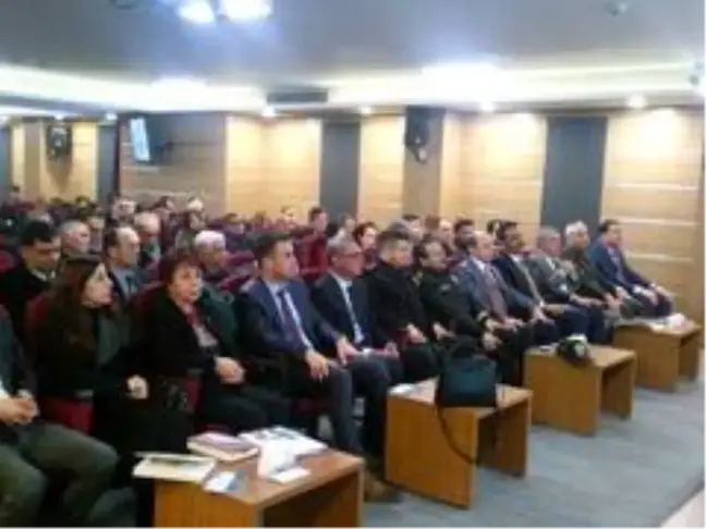 Tarsus'ta muhtarlara bilgilendirme toplantısı
