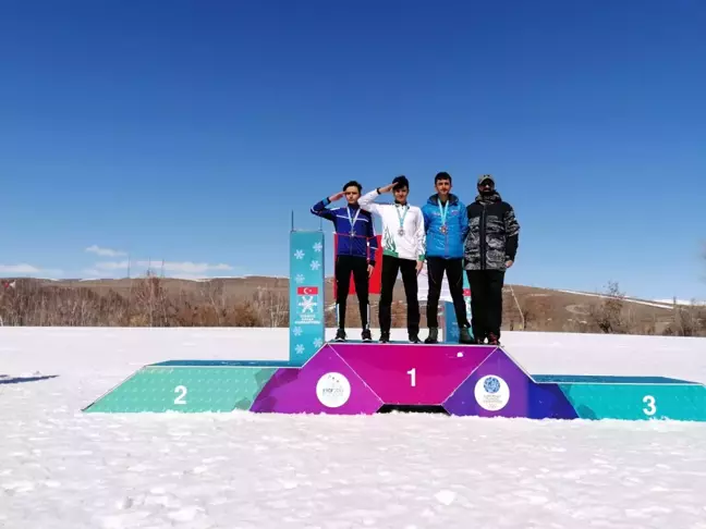 Ağrı'lı Kayakçılar Erzurum'dan 10 Madalya ile Döndü