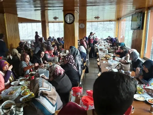 Ağrı Belediyesi Kadınlar Günü etkinliği düzenledi
