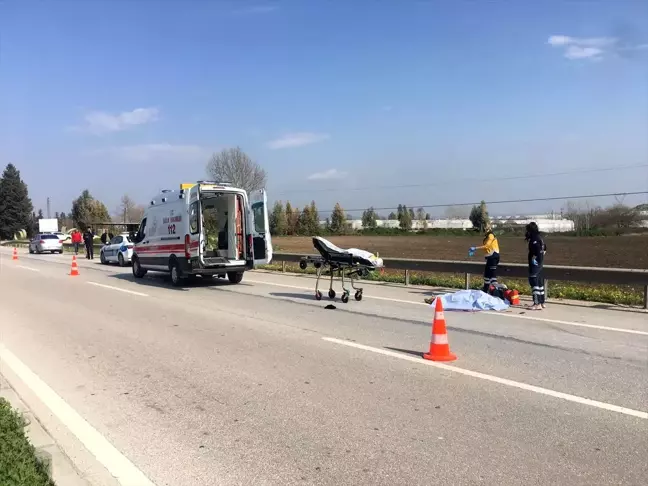 Adana'da kamyonun çarptığı yaya öldü