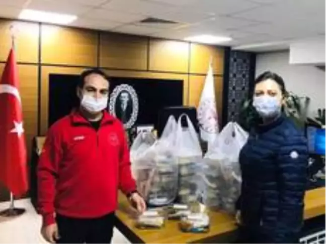 AK Parti Aydın Kadın Kolları'ndan sağlık çalışanlarına destek