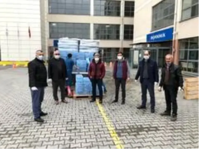 Sağlık çalışanlarına 17 bin 461 adet içme suyu teslim edildi