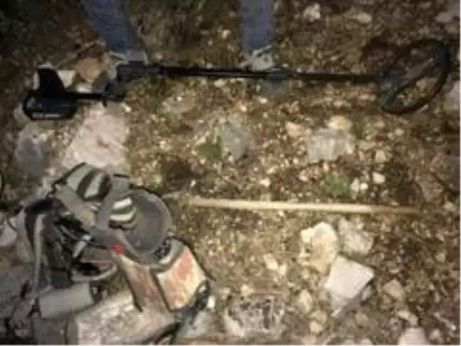 Jandarmadan kaçak kazıya suçüstü