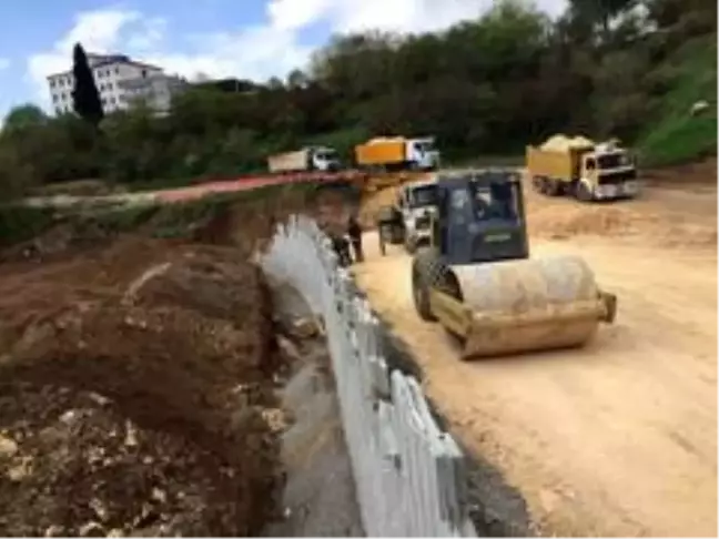Millet Caddesindeki duvar ve menfez çalışmalarına başlandı