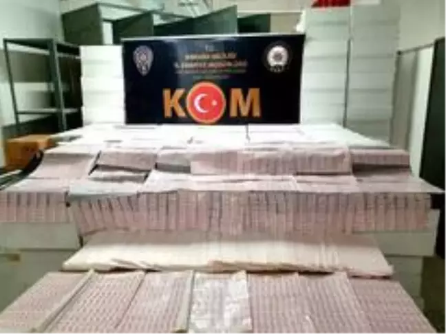 Ankara'da 26 bin 650 mükerrer TAPDK bandrolü ve 1 milyon makaron ele geçirildi