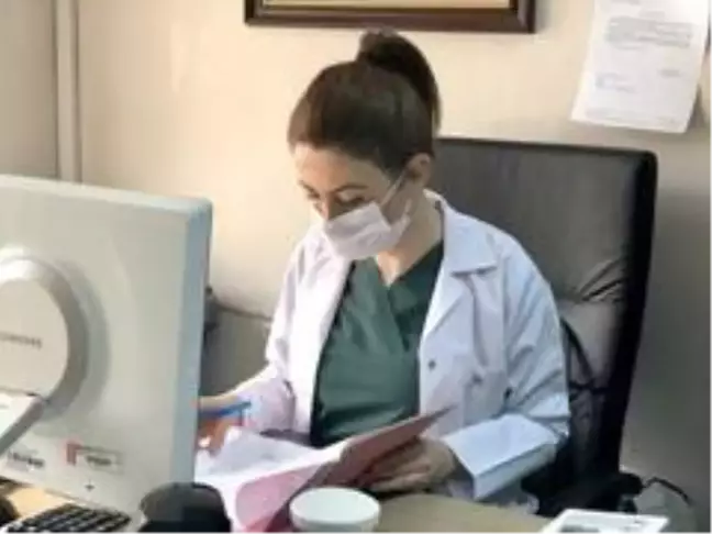 Koronavirüsü yenen doktor: Virüse yakalandığımda ateşim yükselmedi