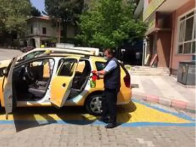 Şaphane'de taksiler dezenfekte edildi