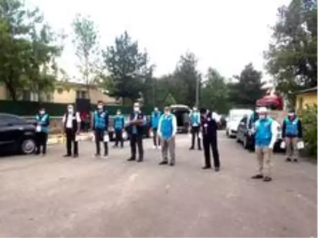 Din görevlileri bayramda çocukları unutmadı