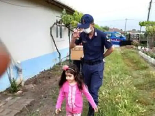 Jandarma sireninden korkan Elif'e büyük sürpriz