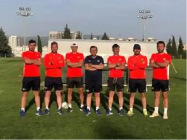 Akhisarspor korona virüs ile sarsıldı