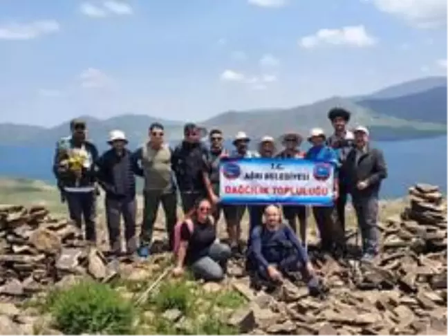 Ağrı Belediyesi Dağcılık Topluluğu Balık Gölü'nde faaliyet gerçekleştirdi