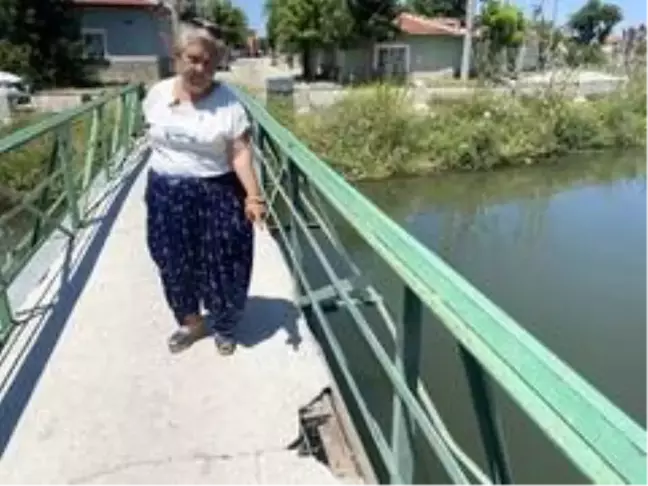Sulama kanalı üzerindeki köprü tehlike saçıyor