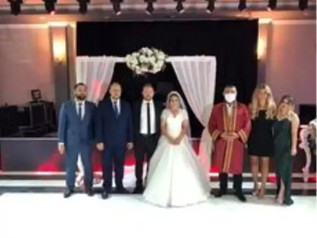 Özkan Gözütok dünya evine girdi