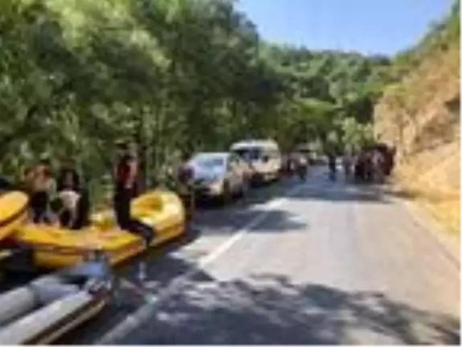 Tunceli'de kayıp 2 kardeş havadan ve karadan aranıyor