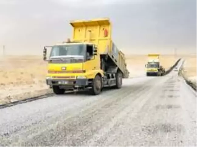 Son dakika! Kadınhanı'nda 148 kilometre mahalle yolu yenilendi