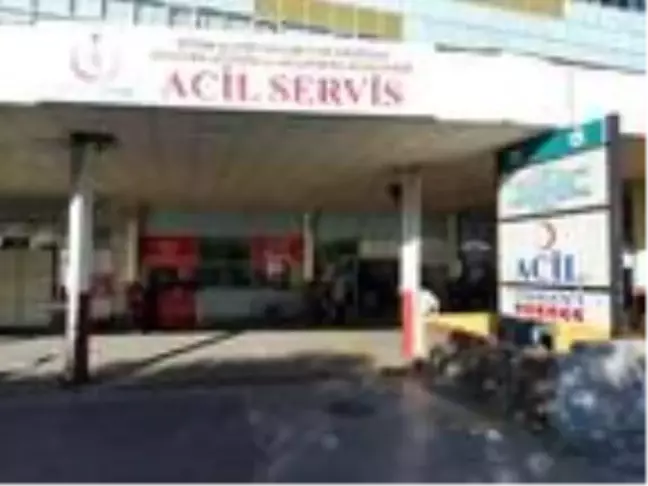 İzmir'de 4 kişinin öldüğü sahte içkiden zehirlenenlerin tedavisi sürüyor