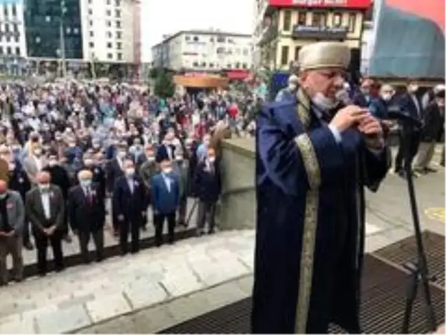 Eski Başbakan Mesut Yılmaz için cenaze namazı kılındı