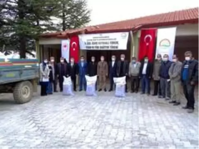 Hisarcık'ta çiftçilere 6 bin 400 kilo Macar Fiğ tohumu dağıtıldı